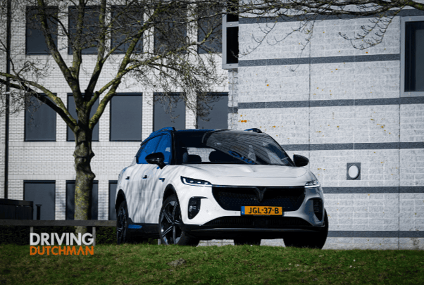 Autotest-Voyah-Courage-435-pk-Performance-Edition-Driving-Dutchman_1-e1774085888585 v2