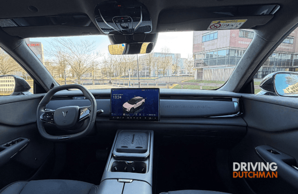 Autotest-Voyah-Courage-435-pk-Performance-Edition-Driving-Dutchman_7-e1774085786784 v4